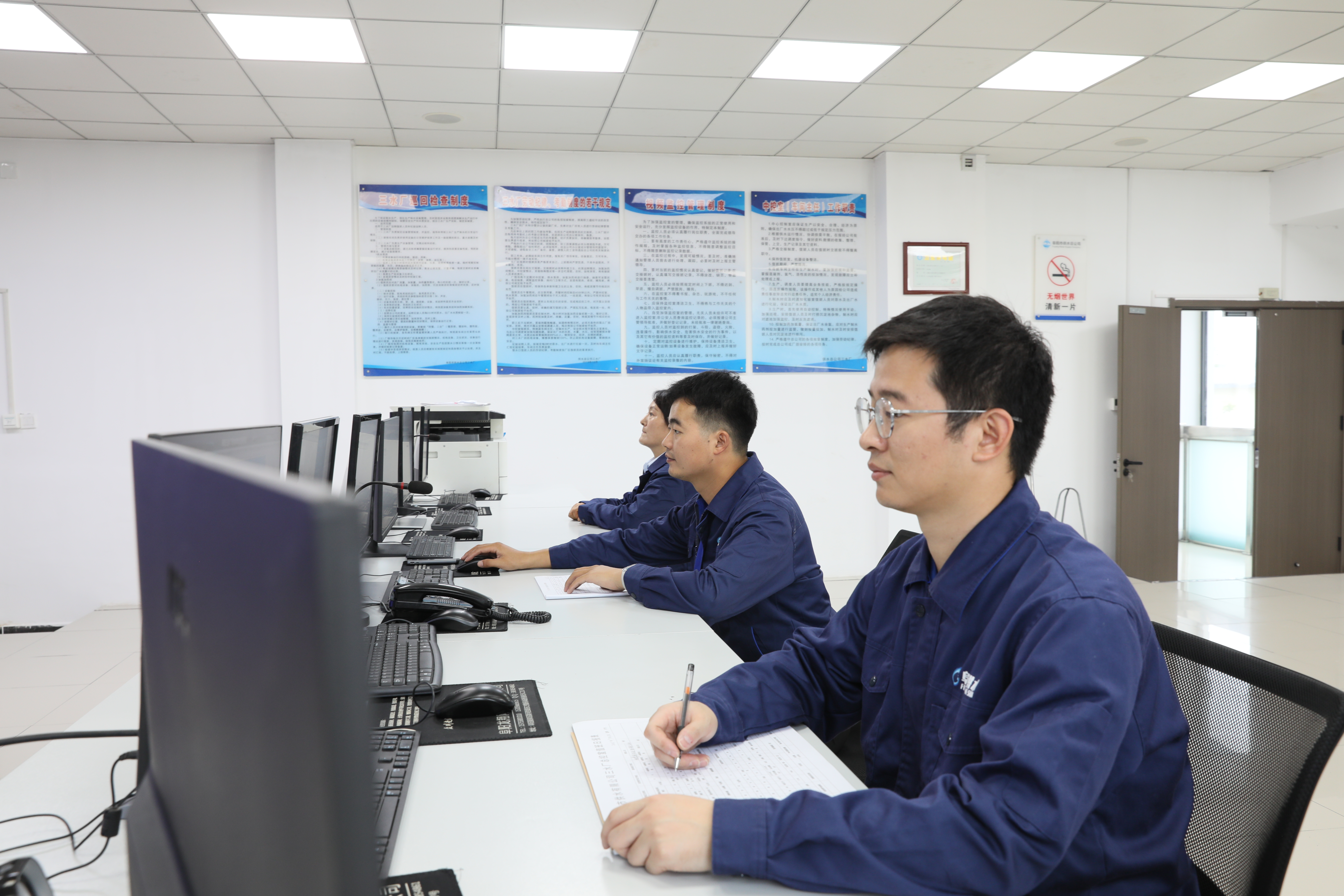 1762417865a771685.jpg 1762417865a771685.jpg